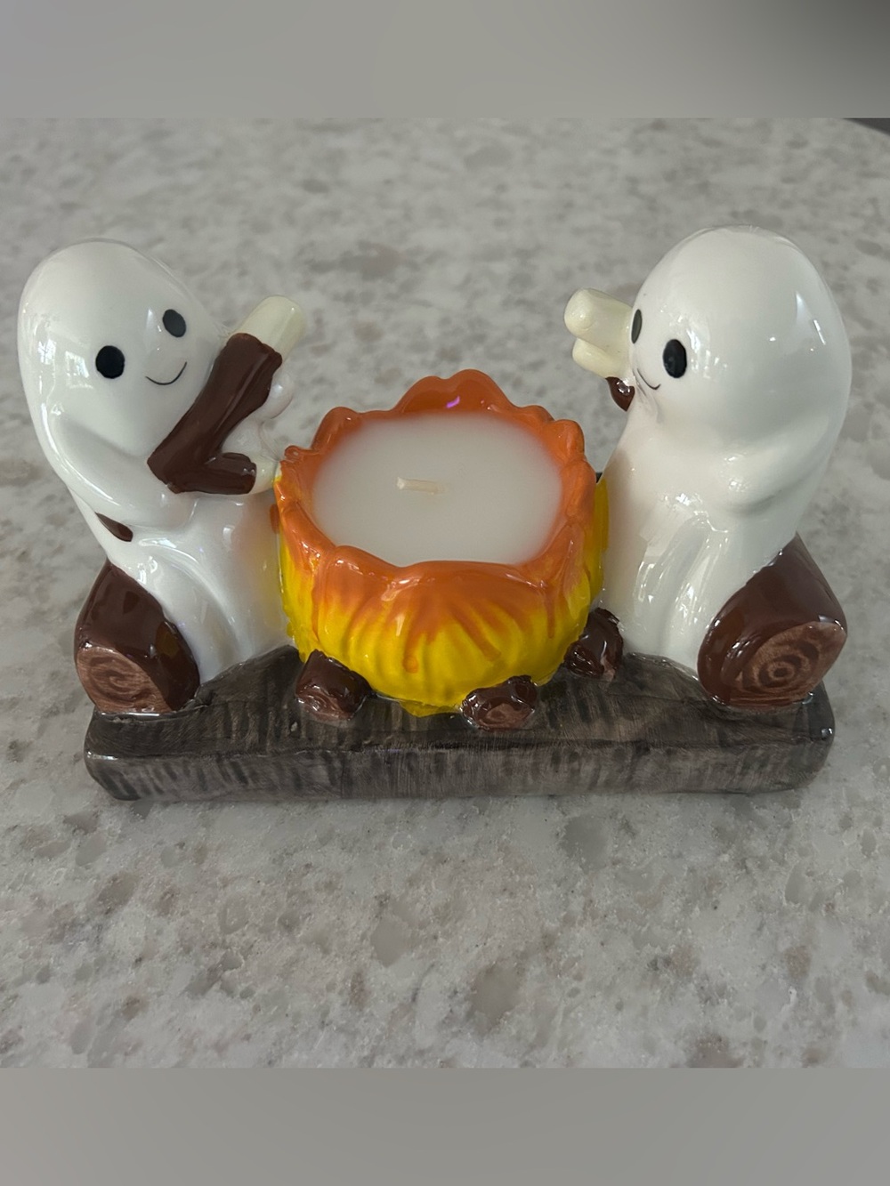 “New”Enchante Campfire Candle-White Ghosts roasting marshmallows